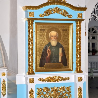 киот напольный с иконой