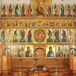 иконостас — тябловый четырехрядный, резной, тонировка