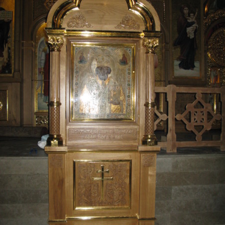 киот напольный